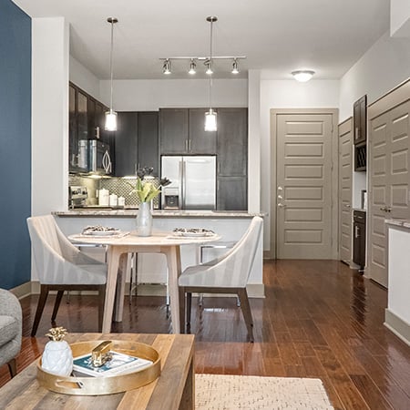 Strata Apartments near me knox-henderson Texas - modern kitchens