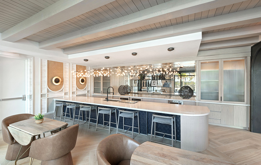 Waterfront Apartments in Tampa, FL - The Residence Peninsula - kitchenette