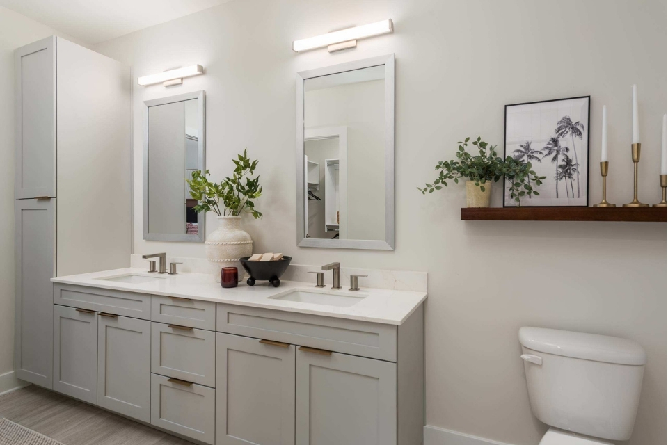 2 bedroom apartments in Tampa, FL - The Residence Peninsula - Bath