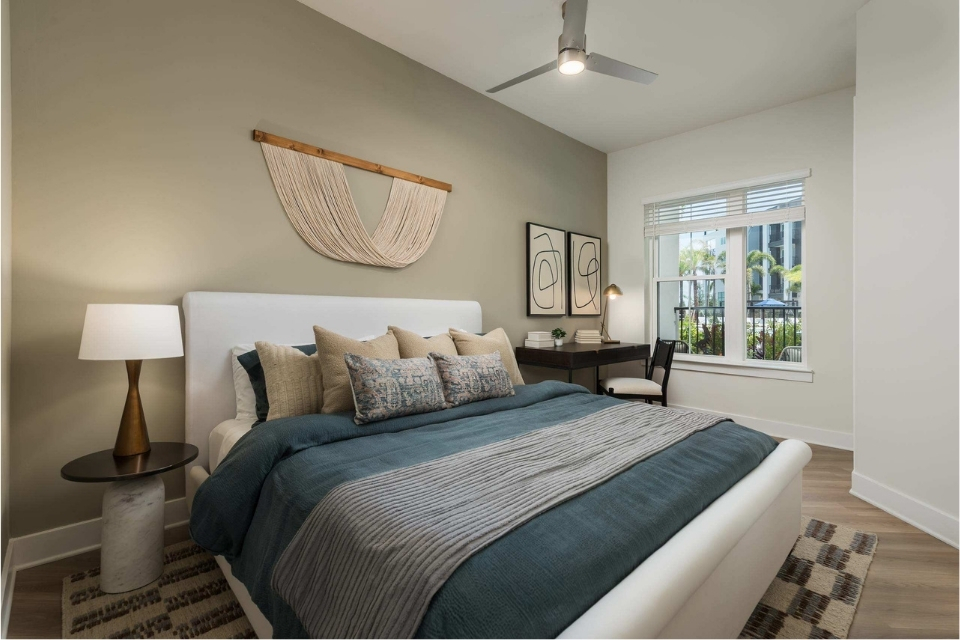 The Residence Peninsula - Bedroom - South Tampa Apartments