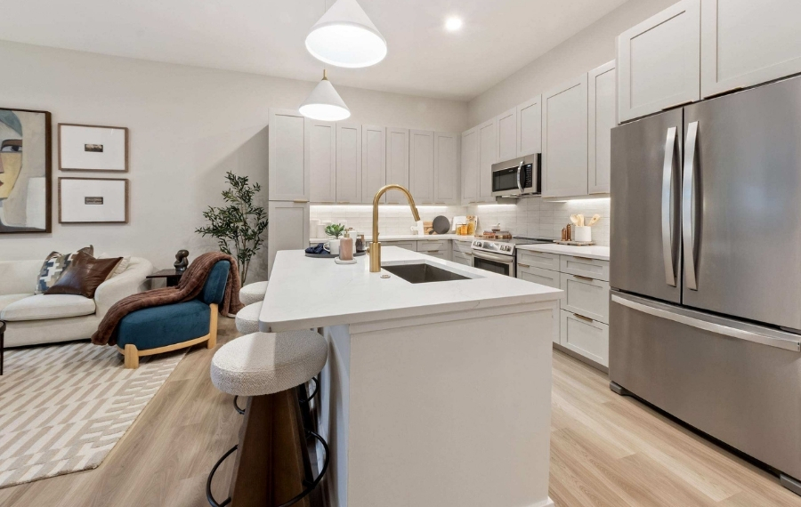 1 Bedroom Apartments in Tampa, FL - The Residence Peninsula - kitchen