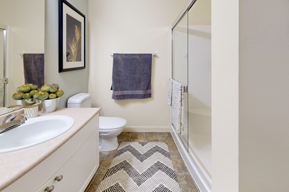 Lodge at Redmond Ridge Apartments - Redmond, WA - Bathroom