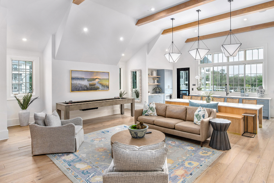 The Henslow Daniel Island - Charleston, SC apartments - clubhouse