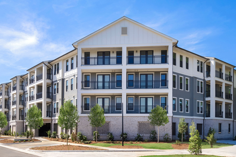 The Henslow Daniel Island Apartments - exterior building - Mount Pleasant apartments