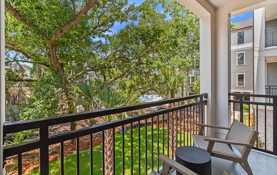 Daniel Island Apartments for Rent - The Henslow Daniel Island - Private Patio