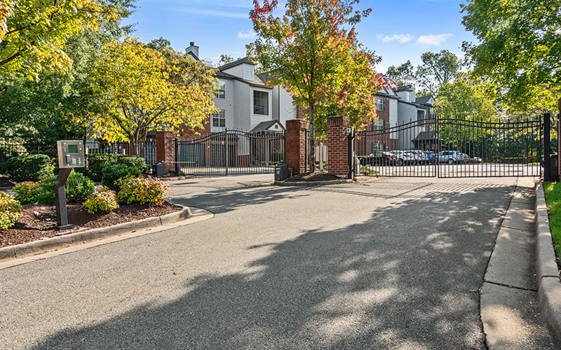 3 bedroom apartments in Richmond, VA - The Madison - Exterior