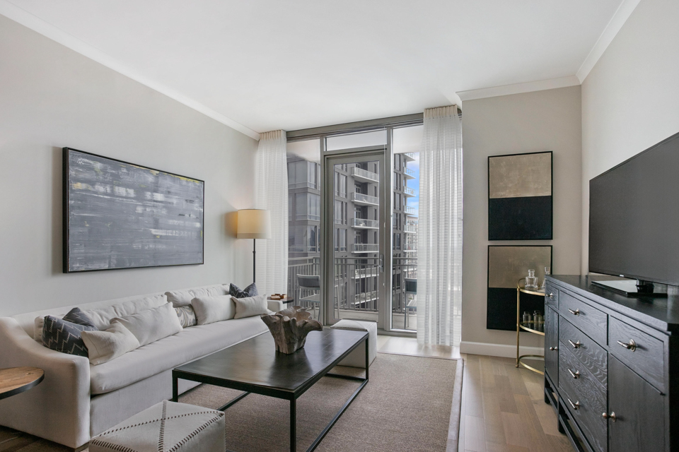 Buckhead Atlanta Penthouses for Rent - The Residence Buckhead Atlanta - Living Room
