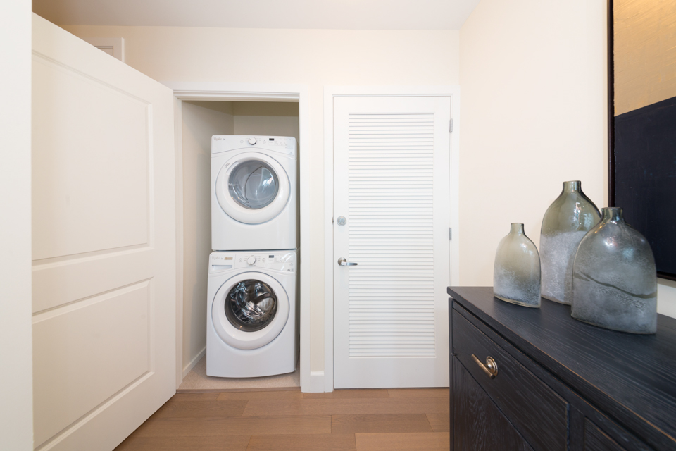Studio Apartments in Atlanta - The Residence Buckhead Atlanta - Washer and Dryer