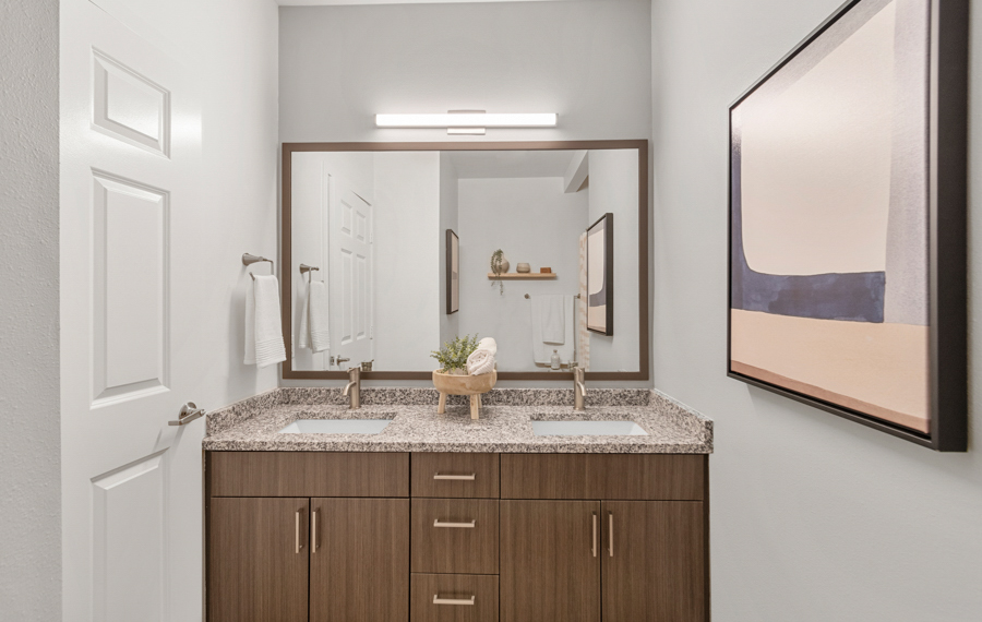 Front Street apartments near Cosco - The Timbers at Issaquah Ridge Bathroom