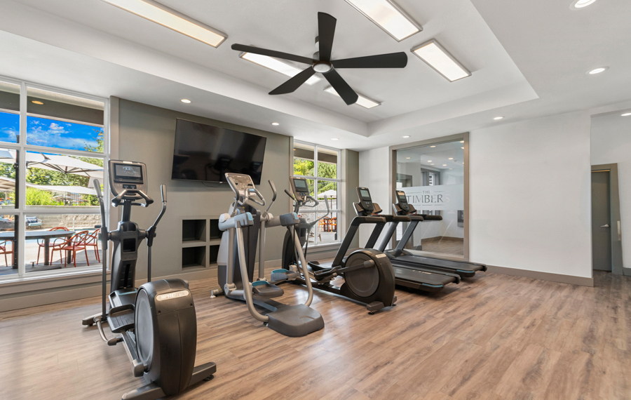 The Highlands apartments near Bellevue College - The Timbers at Issaquah Ridge fitness center