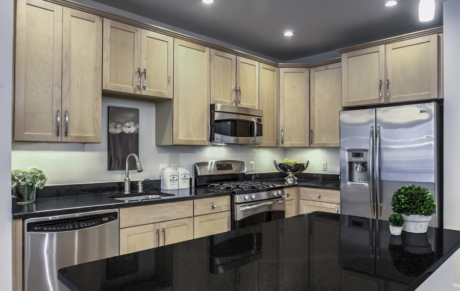 The Reserve at Tysons Corner Apartments in Vienna VA - Kitchen