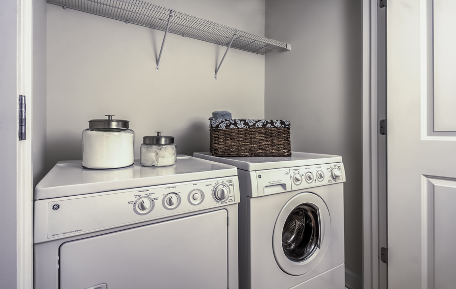 Rentals in Vienna, VA - The Reserve at Tysons Corner - Washer and Dryer