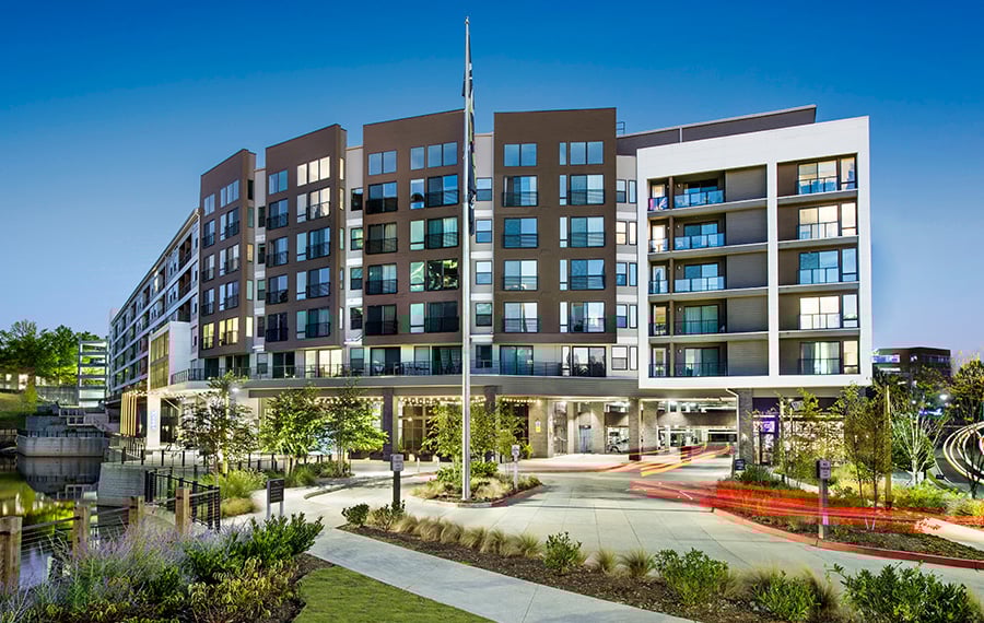 Vinings Apartments in Atlanta - Vinings Lofts and Apartments - Exterior