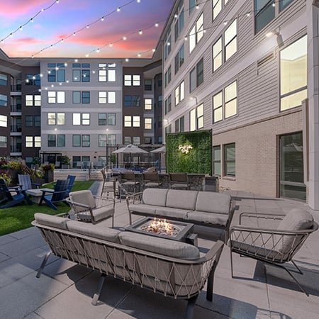 Lofts in Vinings Atlanta - Vinings Lofts and Apartments - Outdoor Lounge