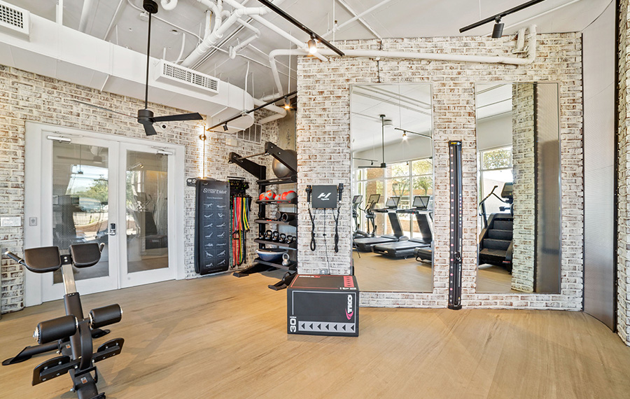 Yale street apartments - 2125 Yale fitness