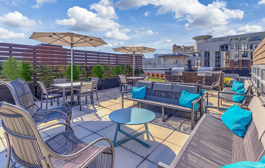 Apartments Available Now - Zoso Flats - Rooftop Deck
