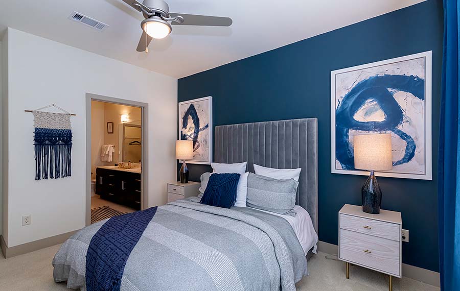 Brick Row Urban Village - Downtown Dallas Apartments - bedroom