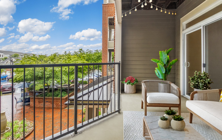 Ayrsley townhomes near Whitewater Center - Gramercy Square at Ayrsley - patio