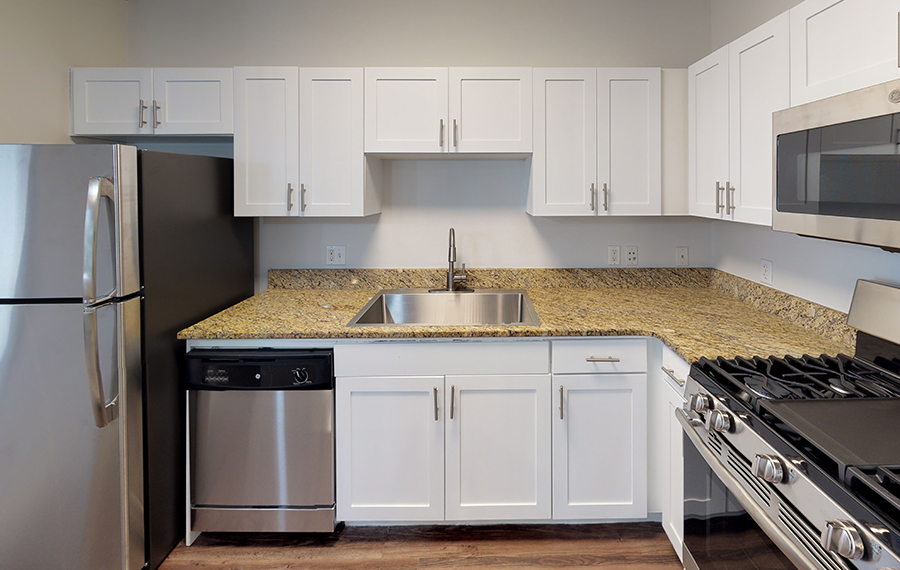 Highlands at Dearborn - Peabody, MA - stainless steel appliances