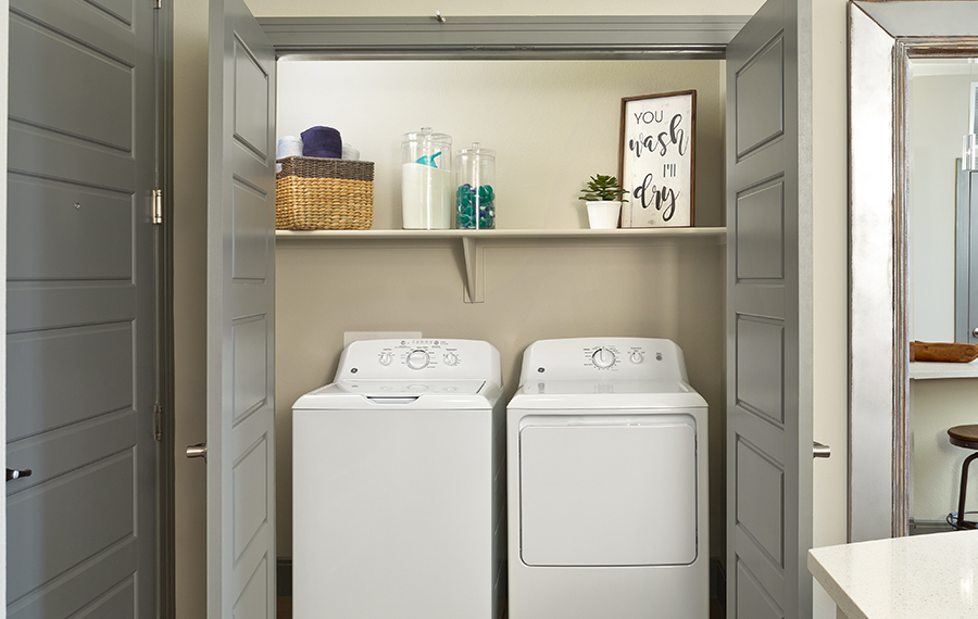 Phoenix Luxury Apartments - District at Biltmore - Washer and Dryer