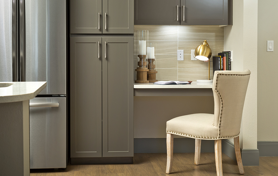 biltmore phoenix apartments - District at Biltmore - Built-in Desk