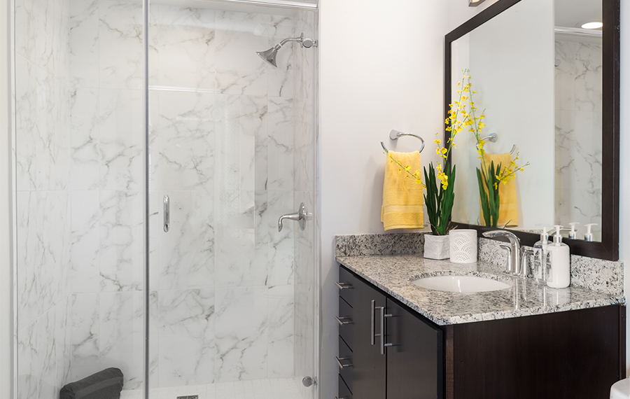 High rise apartments in houston - SkyHouse River Oaks bathroom