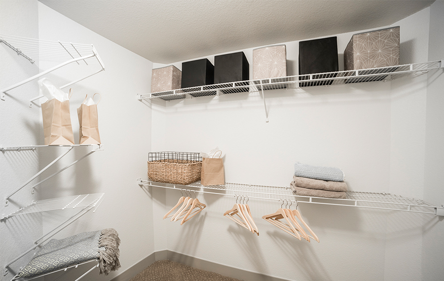 Apartment Features Apartments In Rino Denver Co Twentyone01 On Walk In Closets With Built Shelving