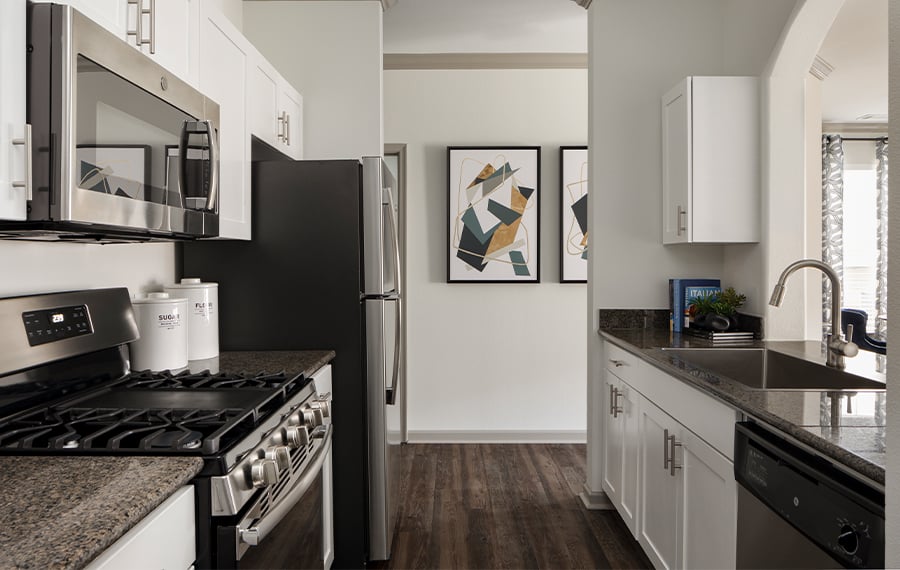 Highlands at Dearborn - Peabody, MA - kitchen