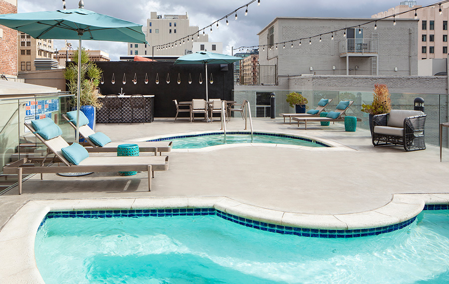 Financial District apartments for rent in LA - Brockman Lofts Hot Tub