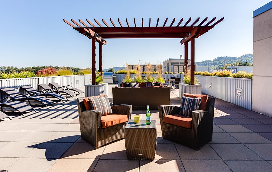 South Waterfront apartments for rent in Portland - The Matisse Rooftop Lounge