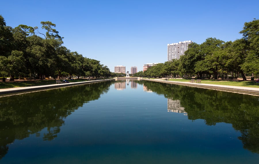 Apartments near rice university - District at Greenbriar Hermann Park
