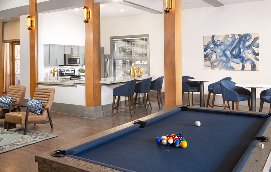 Ridgeview - Austin, TX - Resident lounge