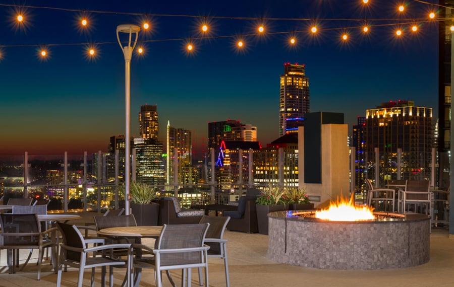SkyHouse Austin - Austin, TX - Outdoor kitchen