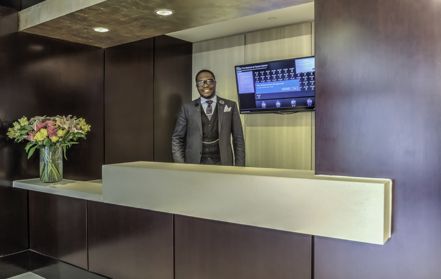 Tysons Corner apartments for rent - The Reserve at Tysons Corner Concierge