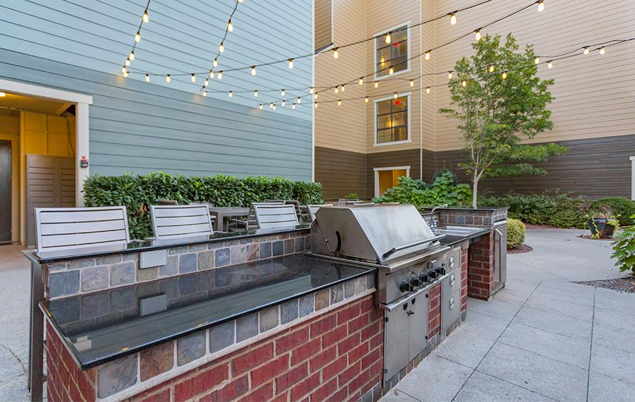 Dwell at McEwen Apartment Amenities Cool Springs Franklin TN