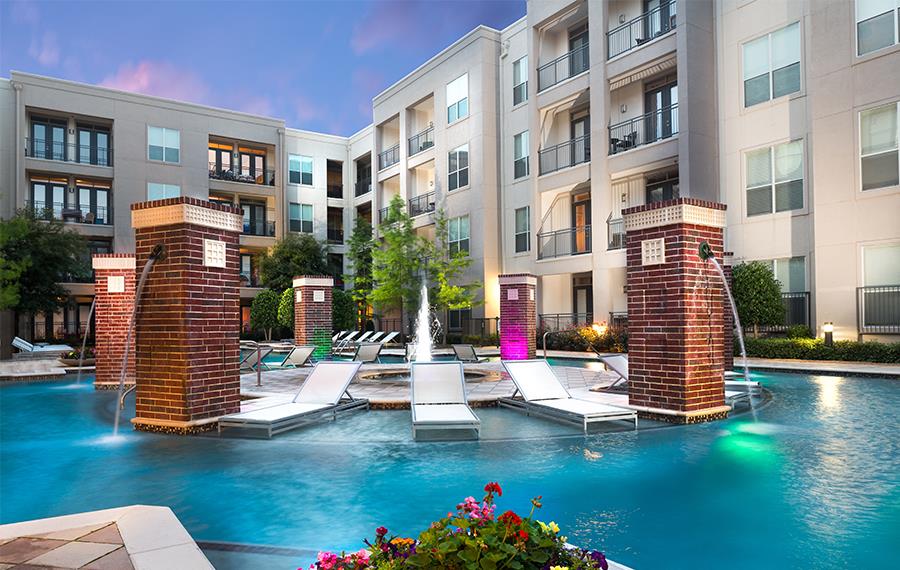 arts district apartments the icon at the ross dallas tx