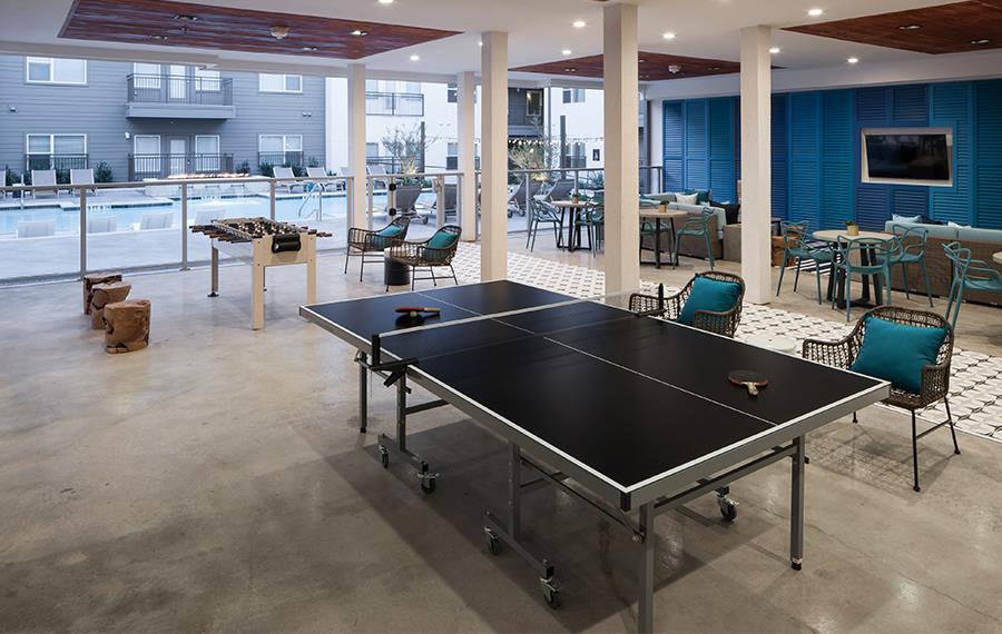 Larq Henderson Community Amenities Apartments in Dallas, TX