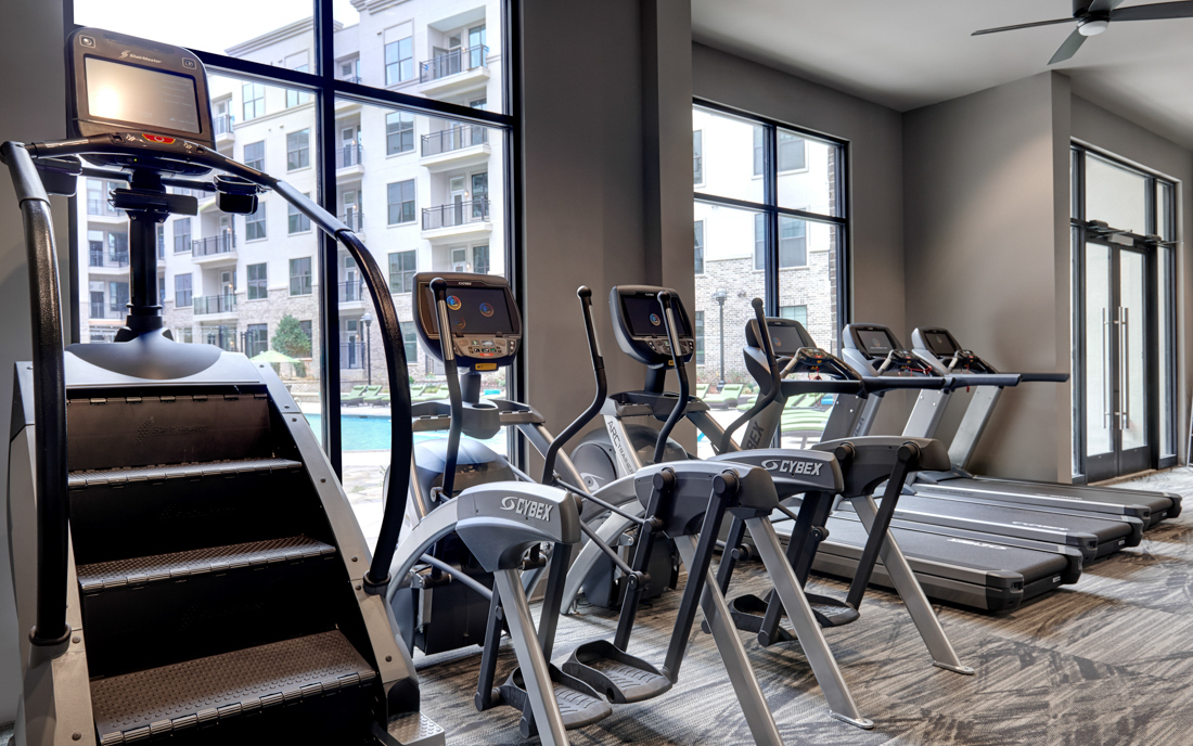 2700 Charlotte 24 Hour Fitness Center Nashville TN - Midtown