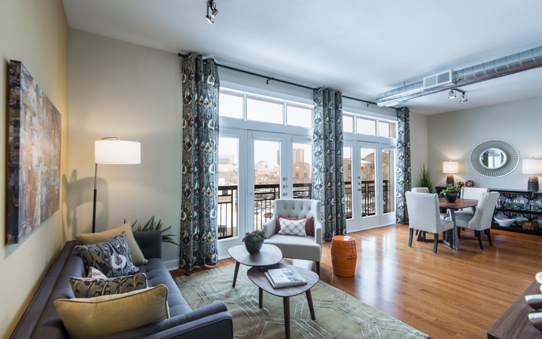 Speer Boulevard apartments in Denver - The Boulevard Apartments Upgraded Apartment Homes