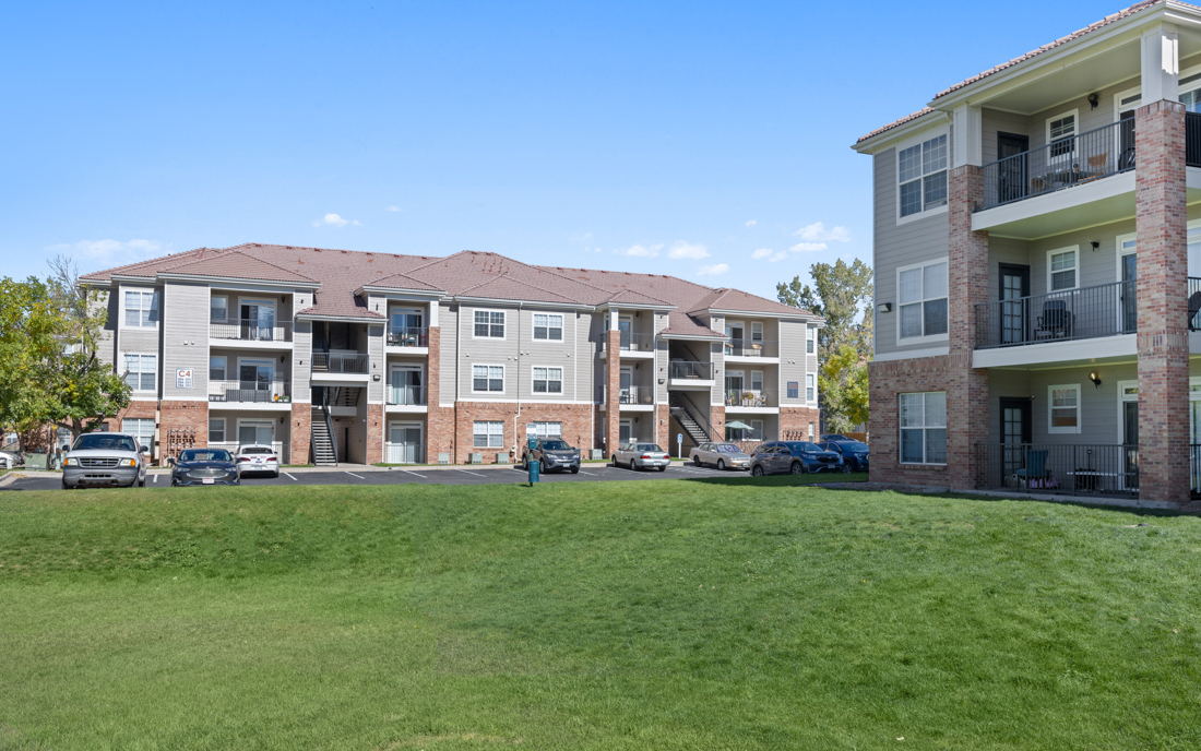 Highland Square Crossing Two Outdoor Swimming Pools Denver CO - apartments in south denver