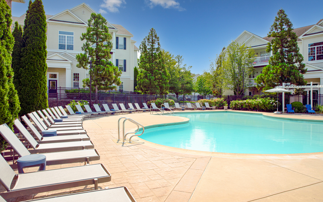 Highlands at Dearborn Resort style swimming pool Peabody MA - North Shore