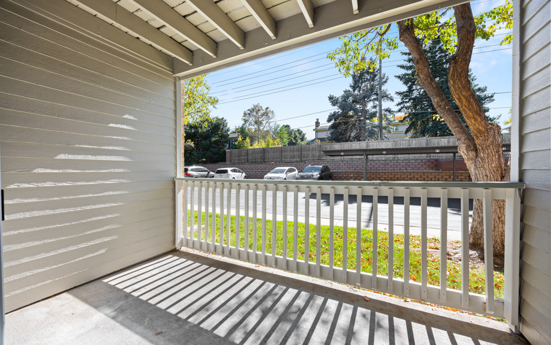 Jefferson Square patio or balcony Denver CO - Tamarac