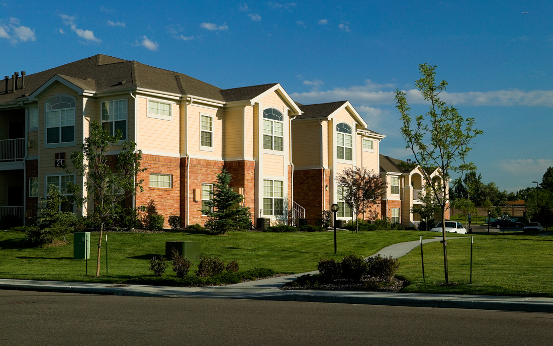 Madison Pake Private corner apartment homes Thornton CO - 120th