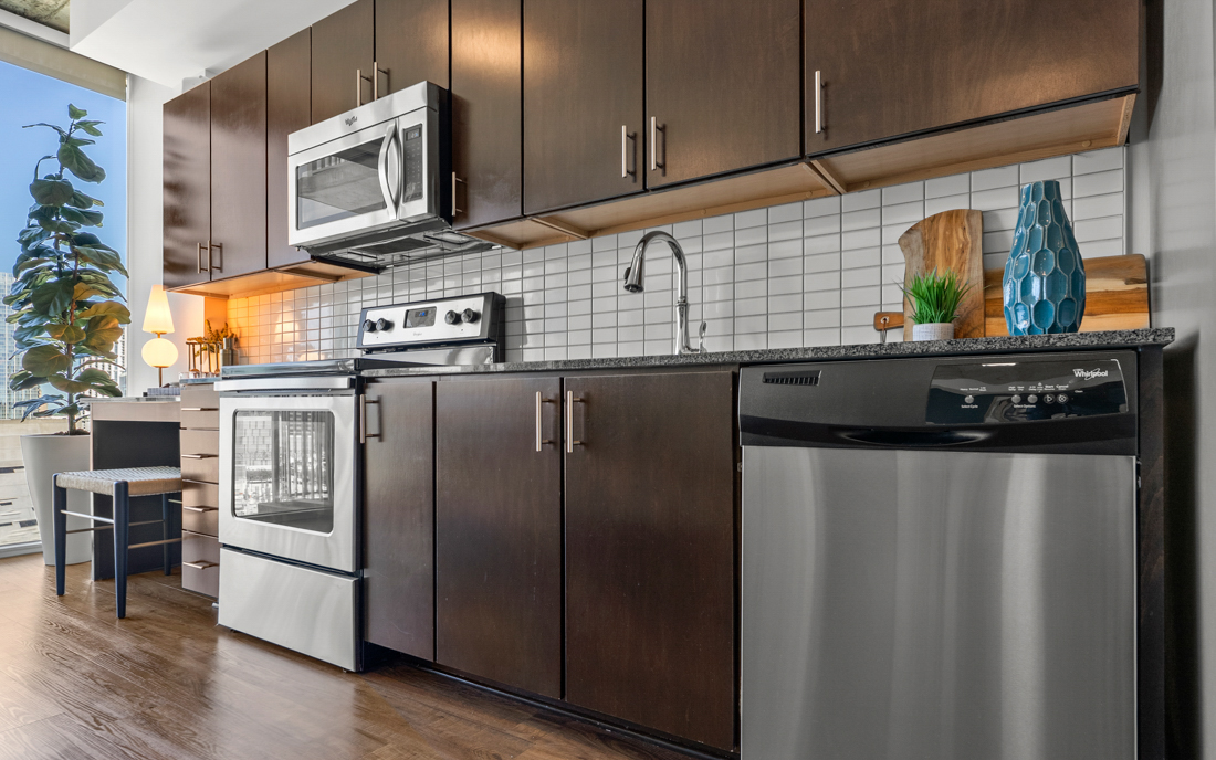 SkyHouse Dallas - High Rise Apartments Uptown Dallas