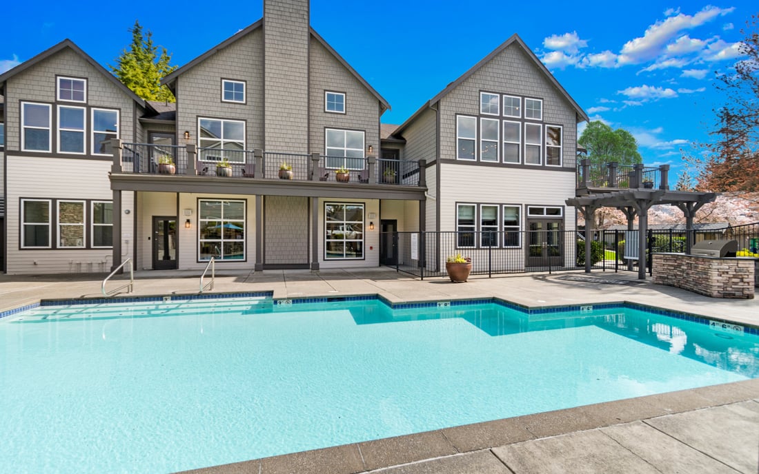 Front Street apartments near Cosco - The Timbers at Issaquah Ridge Outdoor pool and spa with large sun deck