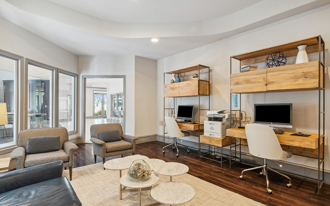 Villas At Stonebridge Ranch - internet cafe - Downtown McKinney Apartments