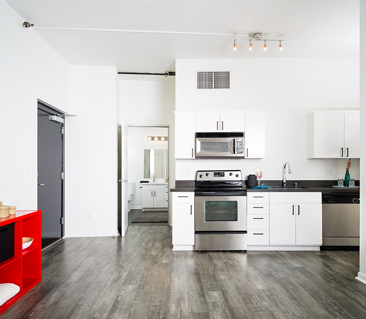 The Lofts at the Security Building Apartments in DTLA - Kitchen