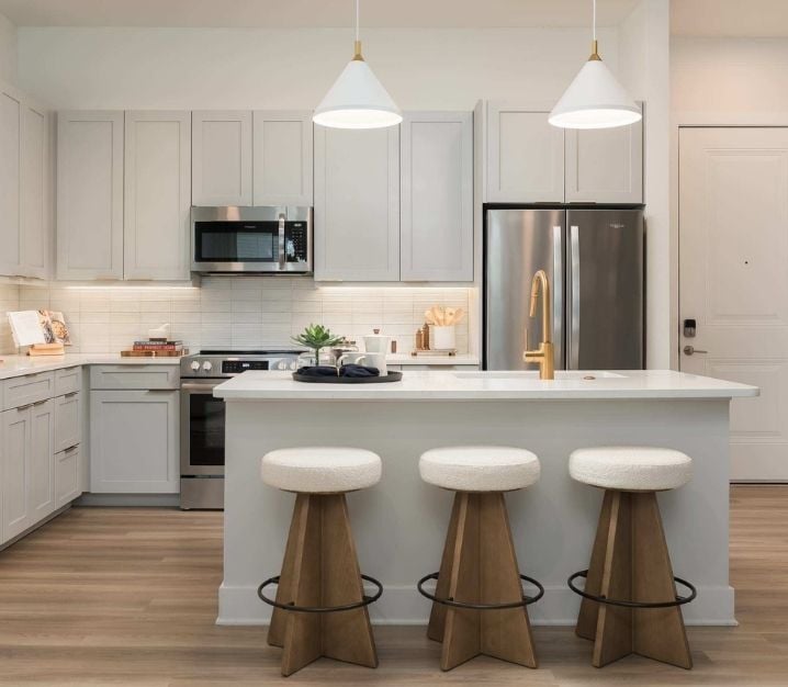 South Tampa Apartments for Rent - The Residence Peninsula - Kitchen 