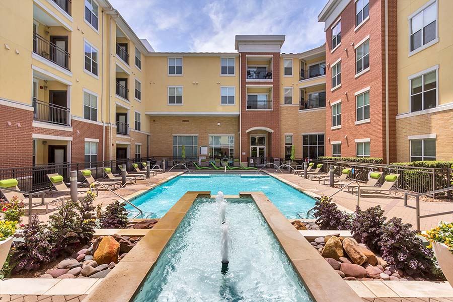 Gallery Apartments in Richardson, Texas Brick Row Apartments