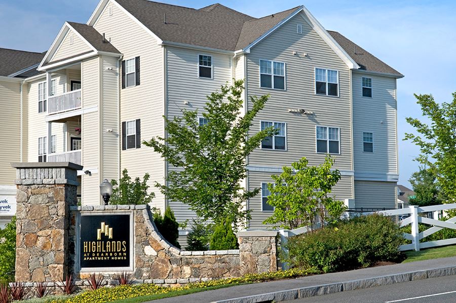 Tour the Gallery North Shore Apartments for Rent Peabody, MA